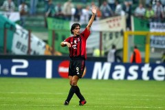 【资料】AC米兰2004-2005赛季意大利超级杯夺冠，欧冠小组赛3连胜