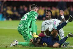 坑惨巴萨！西甲倒计时，弗里克头疼1大难题：1位置4悍将0人可用！